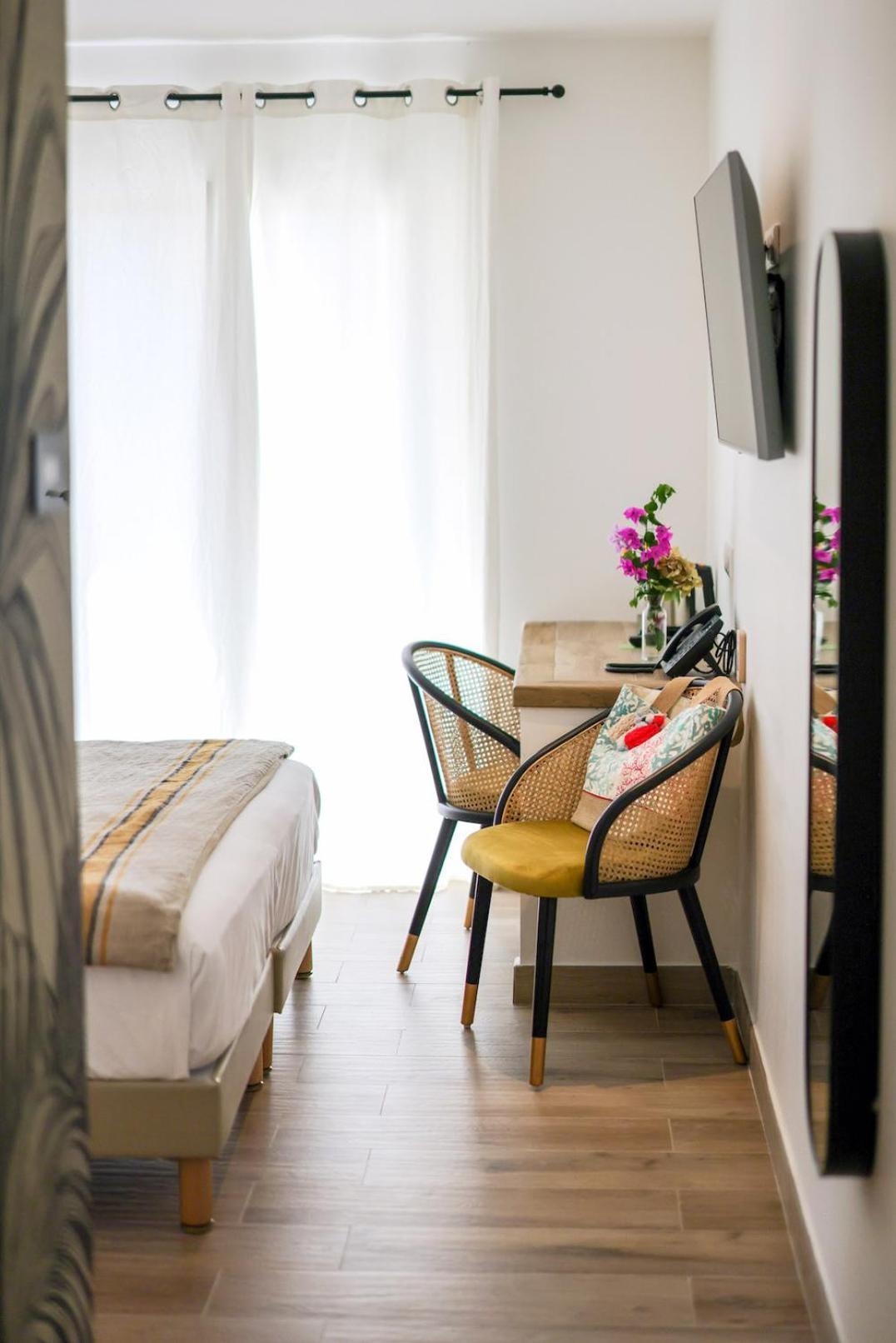 Le Saint Erasme, Hotel Eco Friendly كالفي المظهر الخارجي الصورة
