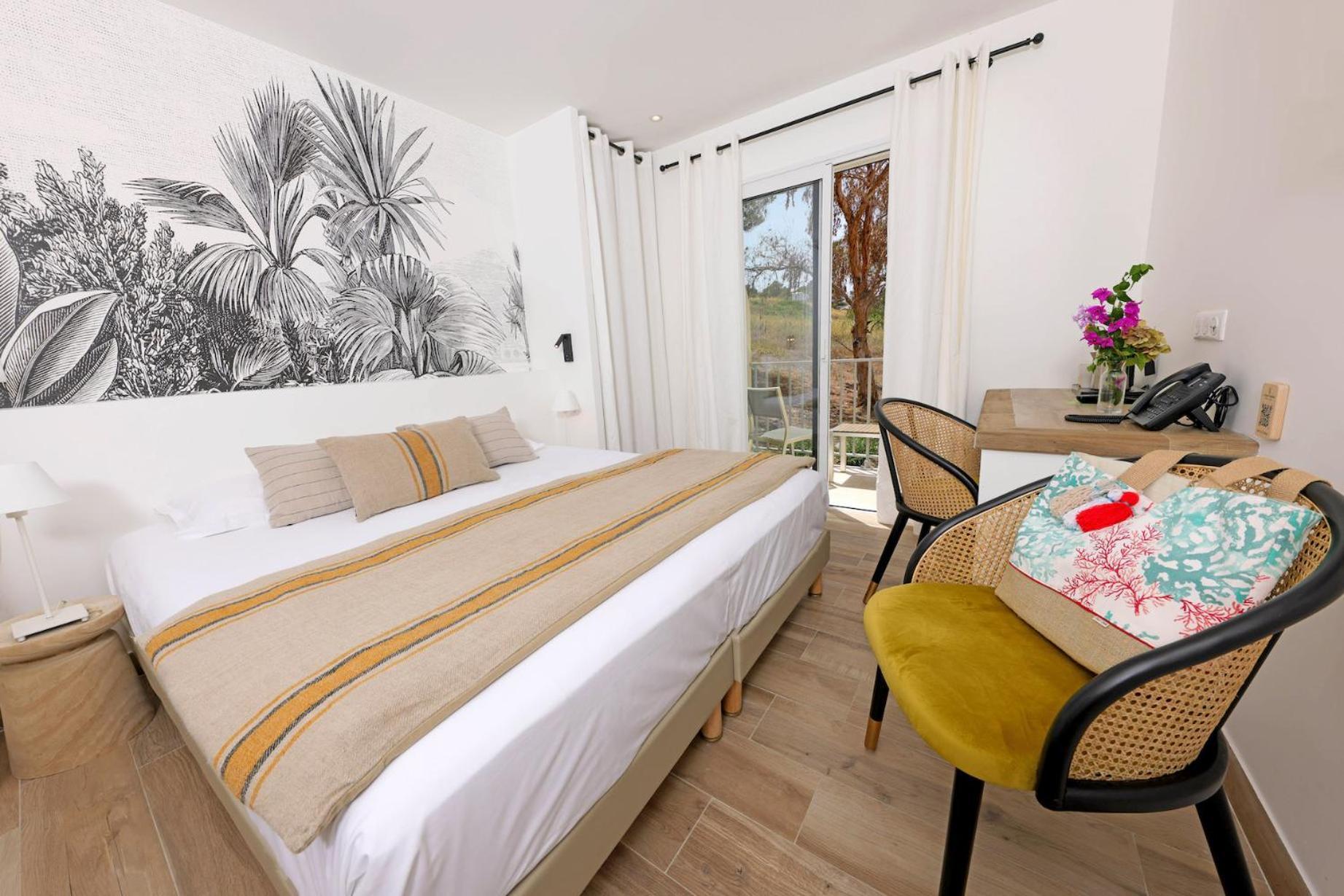 Le Saint Erasme, Hotel Eco Friendly كالفي المظهر الخارجي الصورة