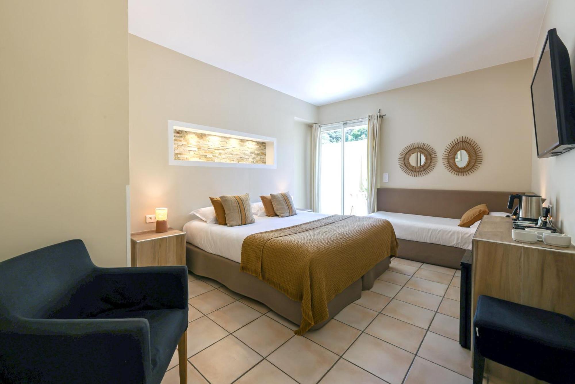 Le Saint Erasme, Hotel Eco Friendly كالفي المظهر الخارجي الصورة